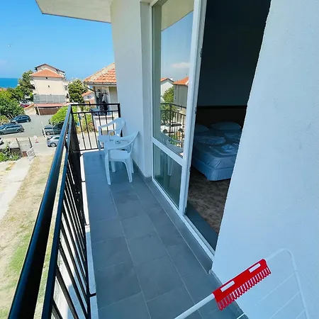 Apartments Lozenets *