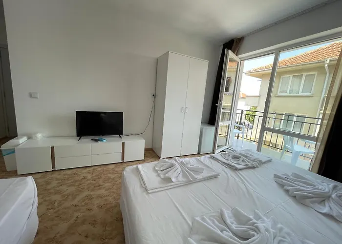 Apartments Lozenets Апартамент *