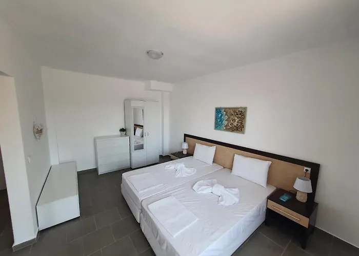 Apartments Lozenets Апартамент