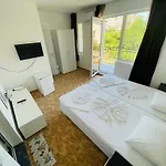 Apartman Apartments Lozenets