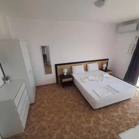 Apartments Lozenets Lozenets