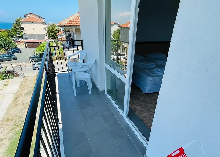 Apartments Lozenets *