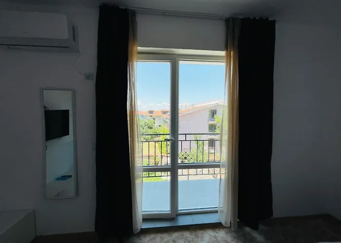 아파트 Apartments Lozenets